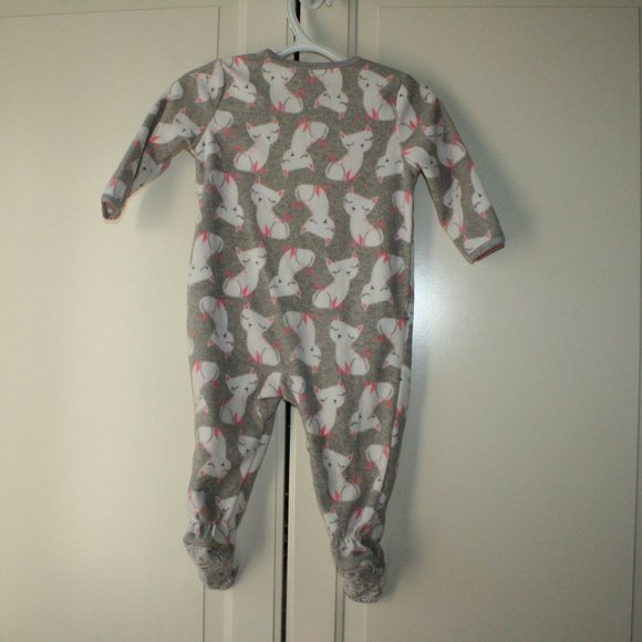 5/$20 Baby girl fleece sleeper with cats 9 months - Picture 9 of 13